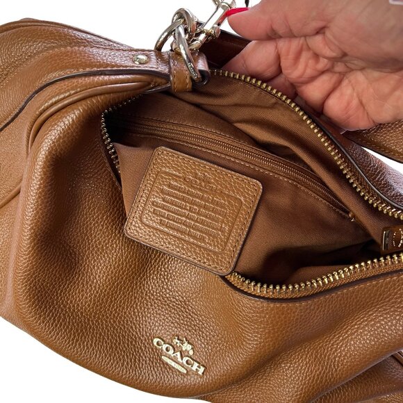 COACH Medium size, brown, CROSSBODY, SHOULDER, LEATHER HOBO BAG. - Picture 7 of 15